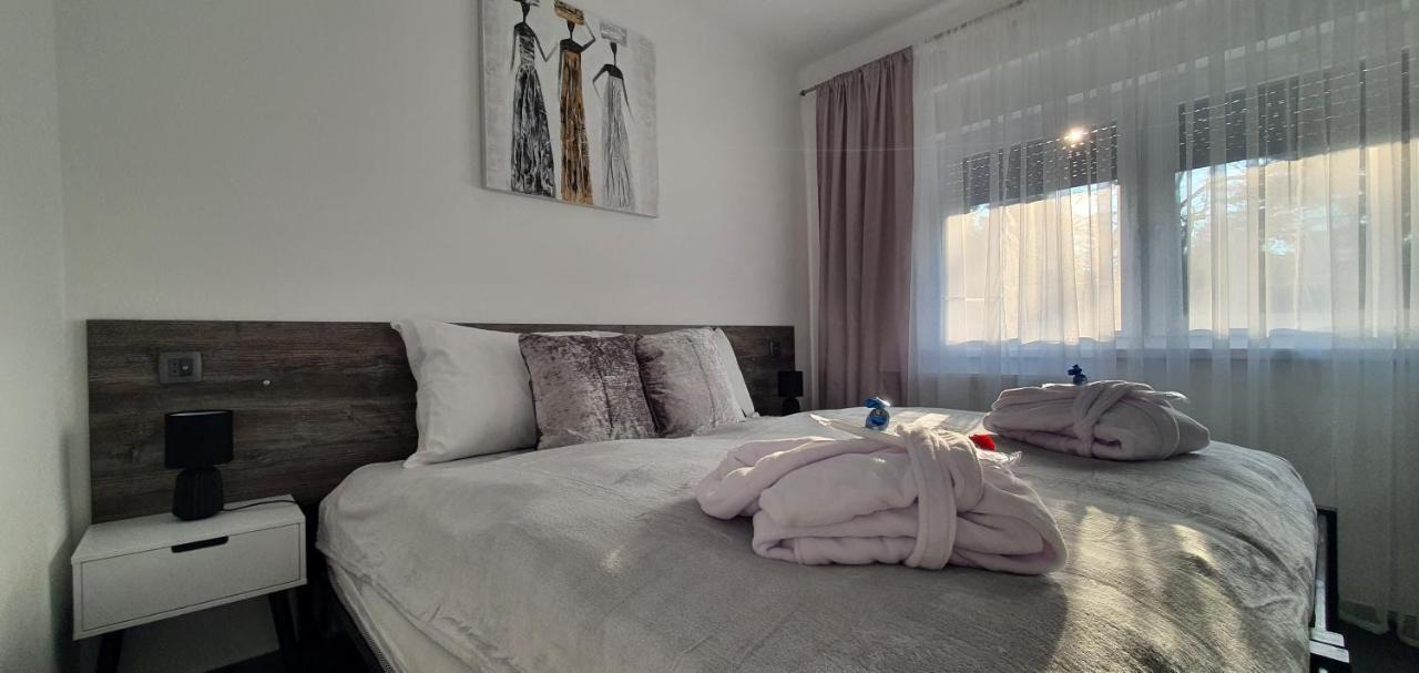 Blue Diamond **** Apartment Varazdin Exterior photo